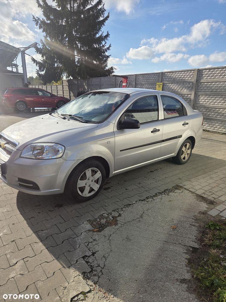 Chevrolet Aveo - 3
