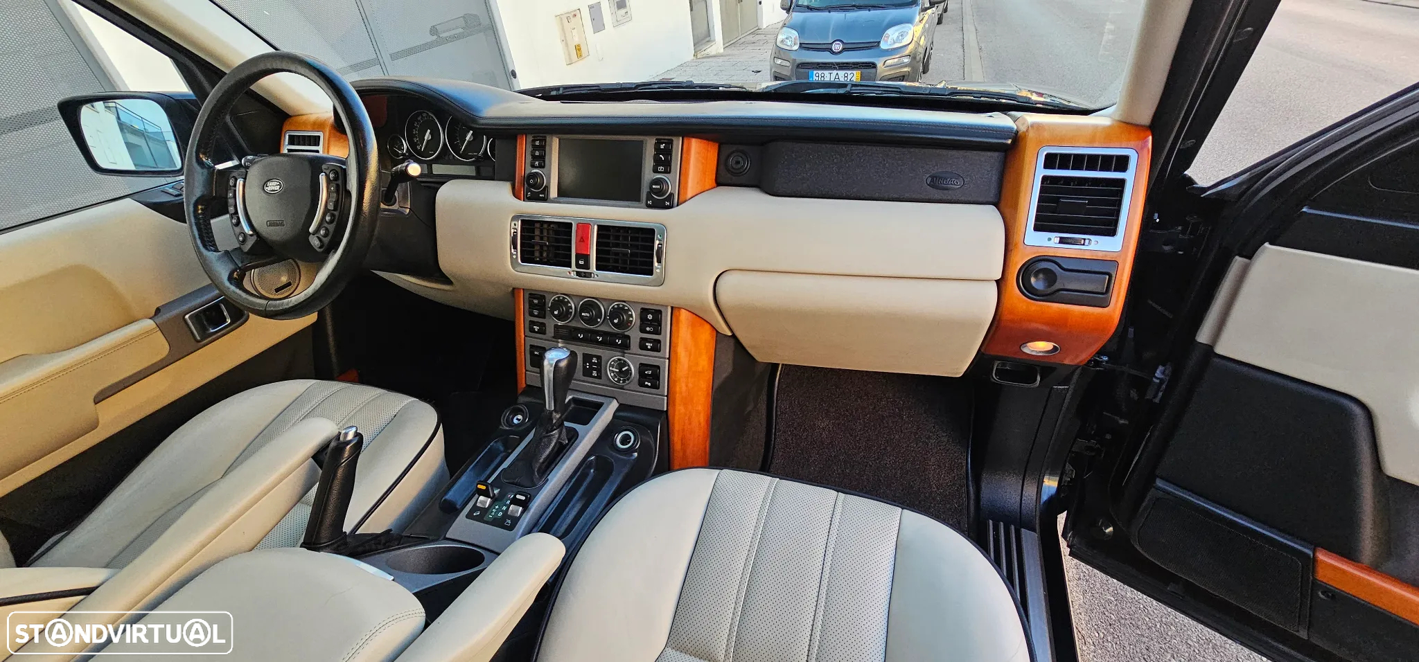 Land Rover Range Rover 4.2 V8 Supercharged - 12