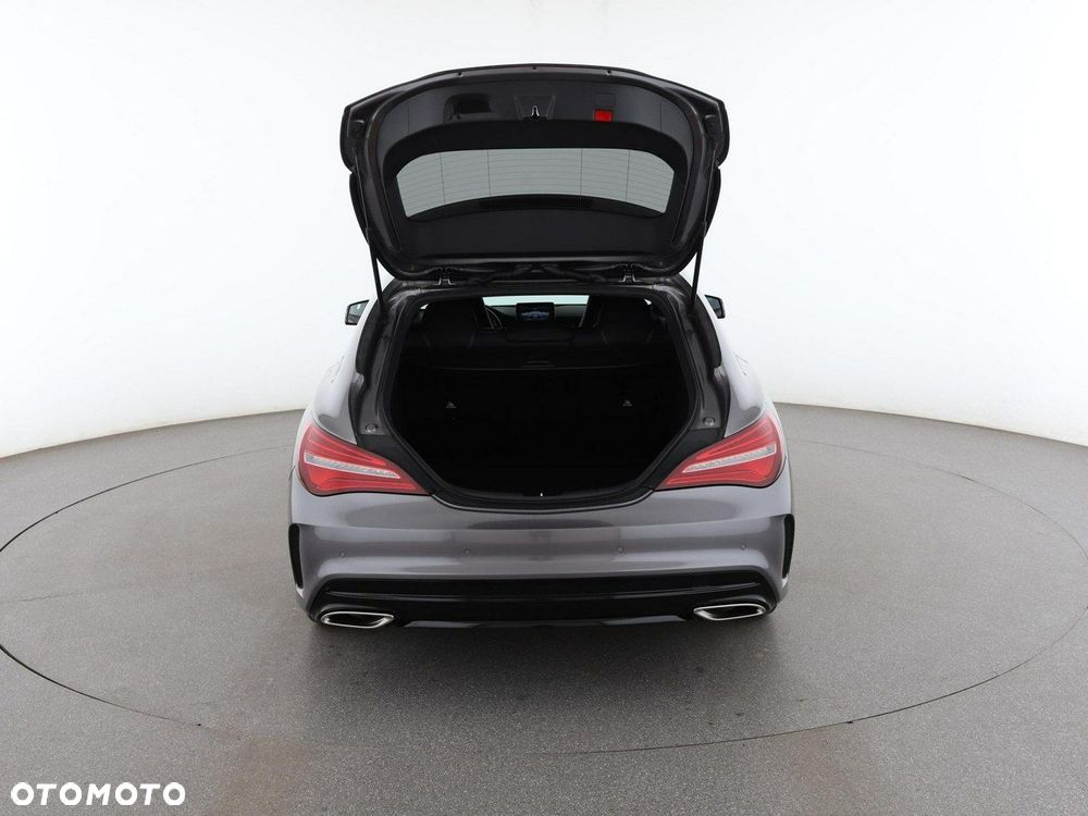 Mercedes-Benz CLA 220 4Matic 7G-DCT AMG Line - 20