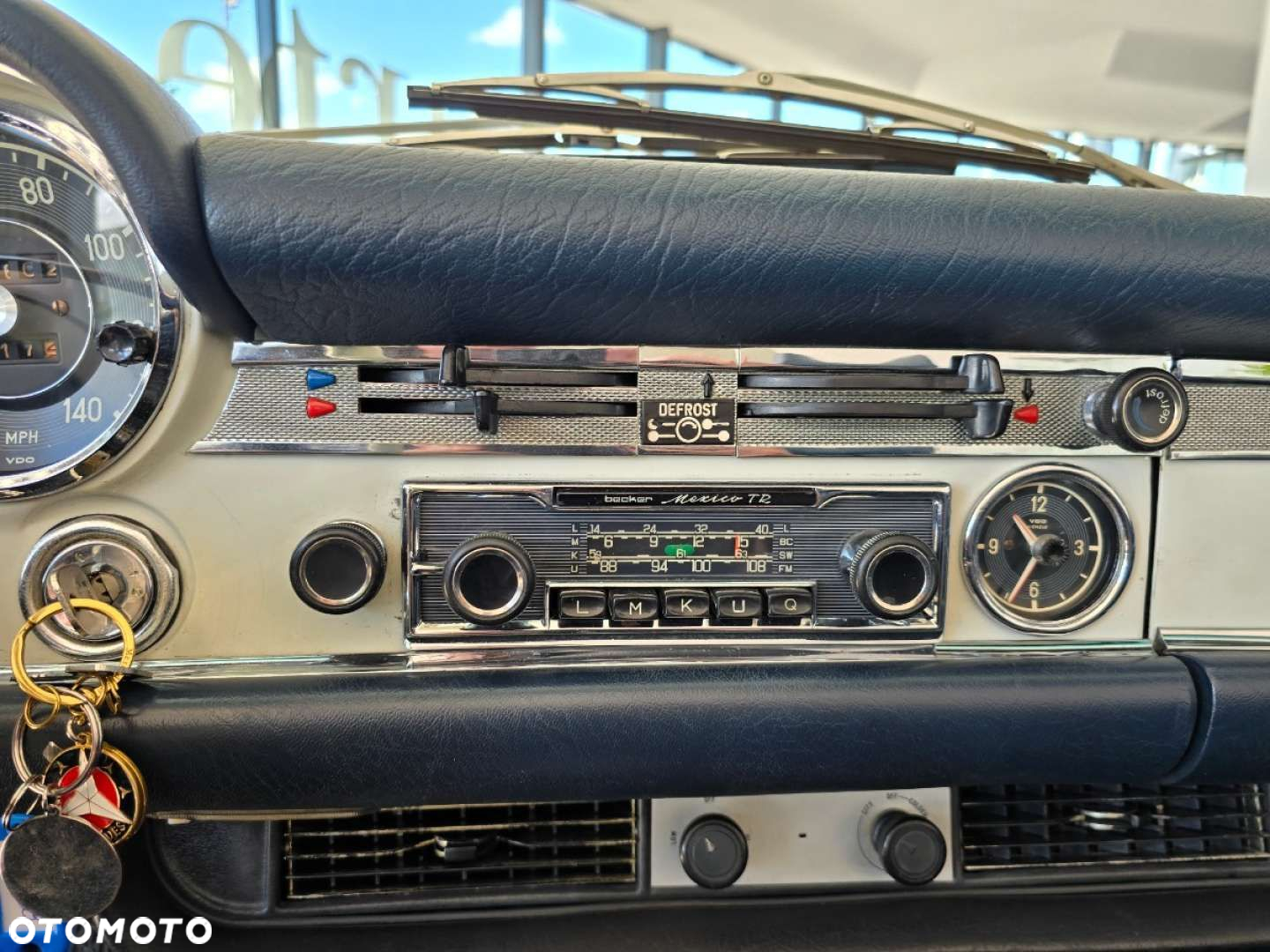 Mercedes-Benz SL - 23