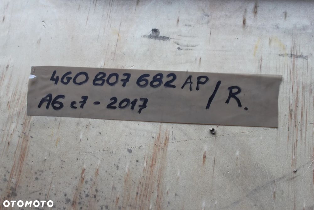 KRATKA ZDERZAKA PRAWA AUDI A6 C7 4G0807682AP 2017 - 12
