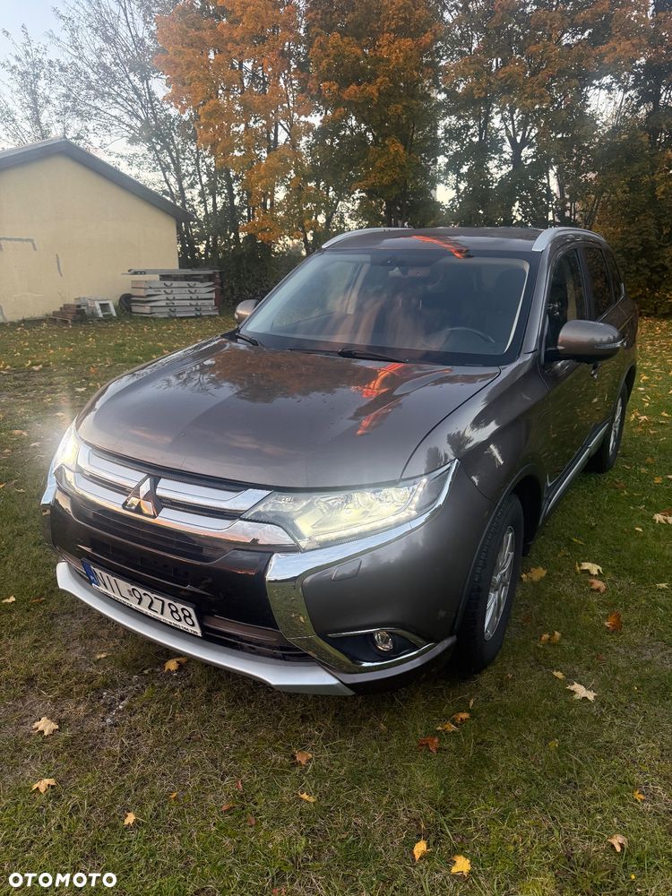 Mitsubishi Outlander 2.2 DID Instyle Navi 4WD - 17