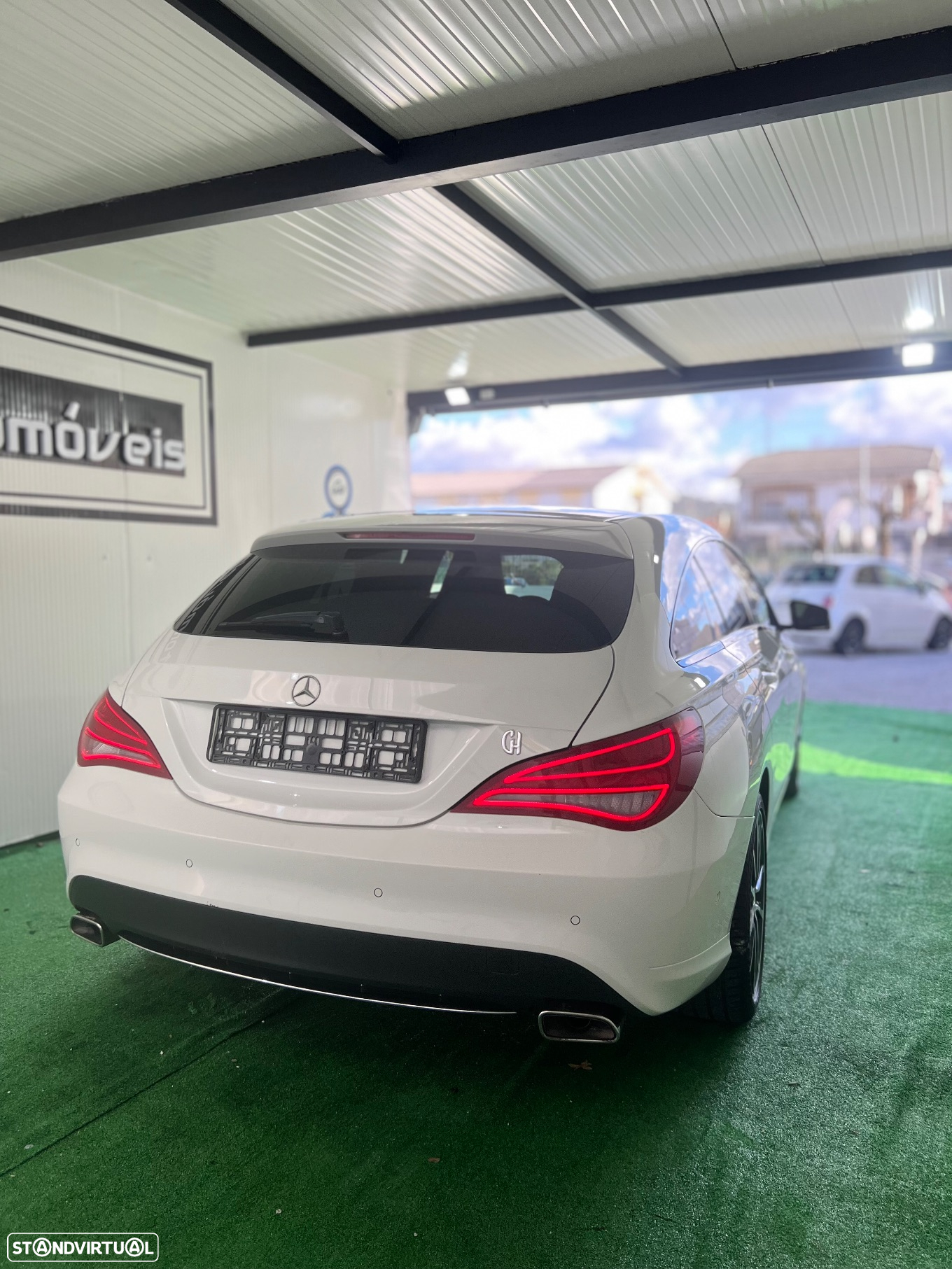 Mercedes-Benz CLA 200 Shooting Brake (CDI) d Urban - 3