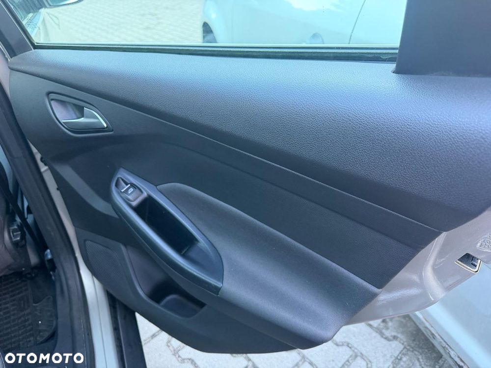 Ford Focus 1.5 EcoBoost STart-Stopp-System TITANIUM - 10