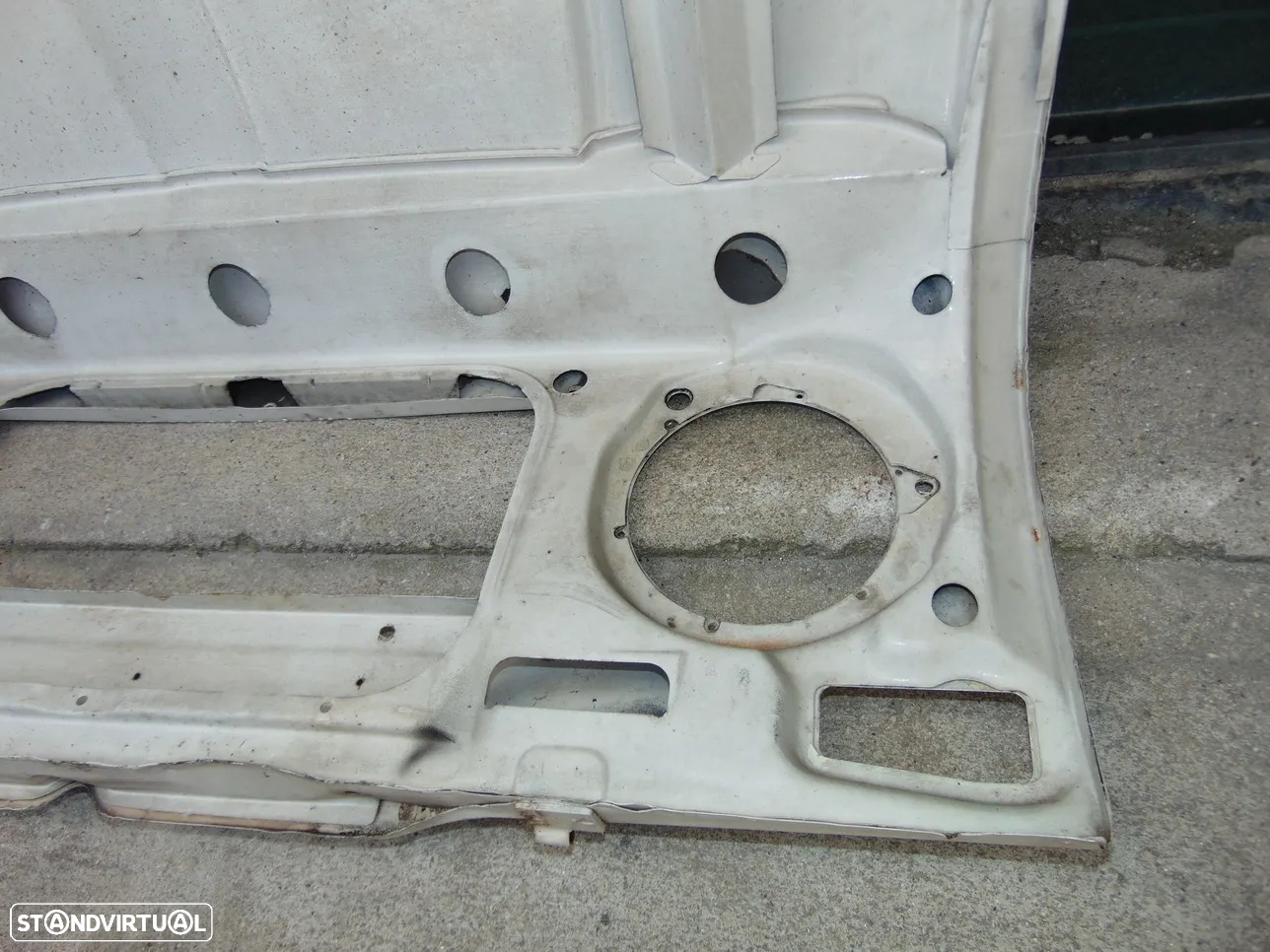 Renault 4L Capot - 7