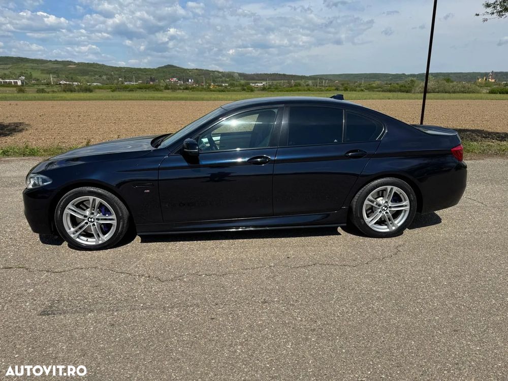 BMW Seria 5 525d xDrive - 10