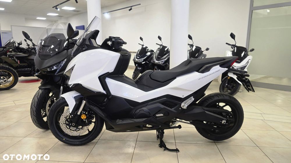 Honda NSS - 4