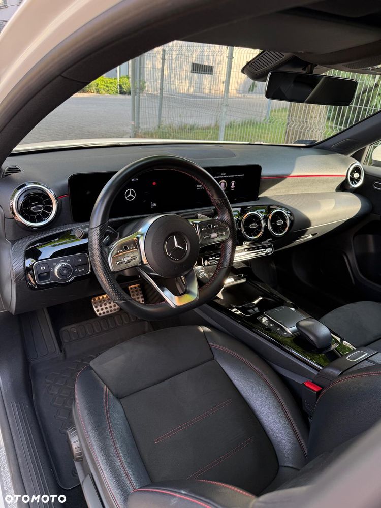 Mercedes-Benz Klasa A 200 AMG Line 7G-DCT - 9