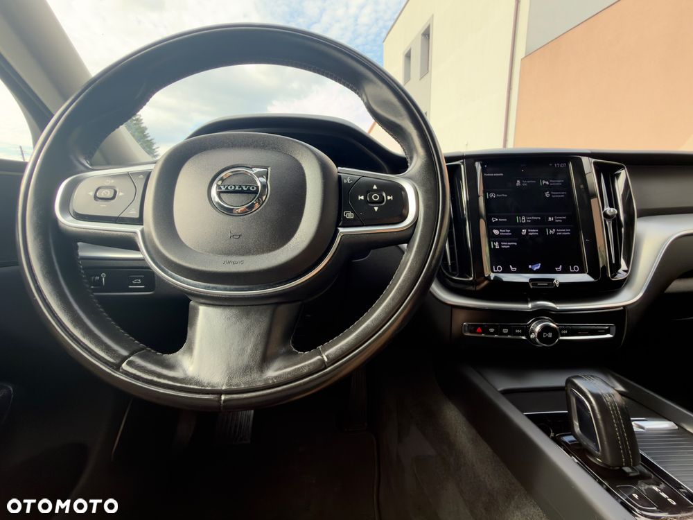 Volvo XC 60 B4 B Geartronic Momentum Pro - 30