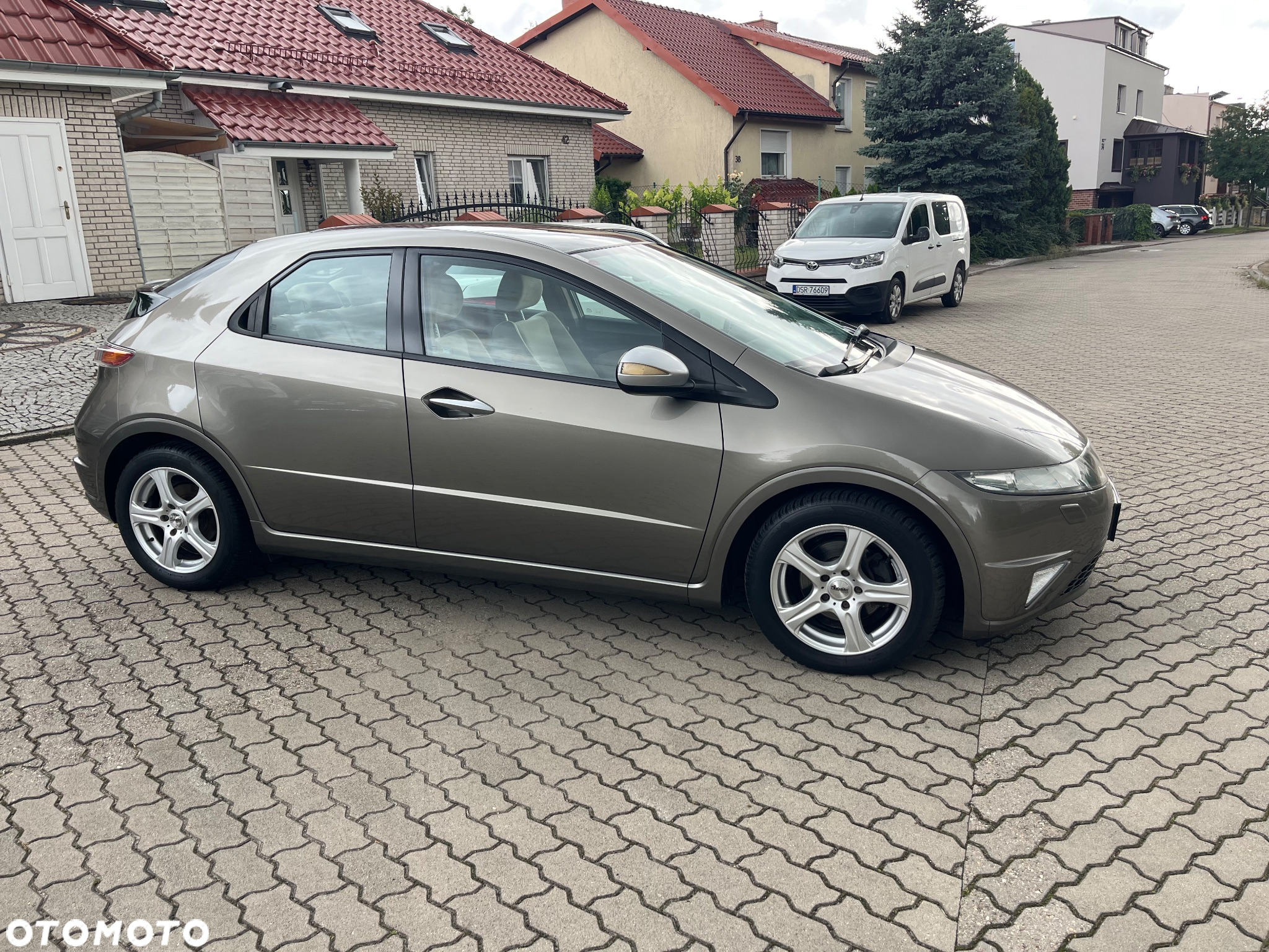 Honda Civic 1.8 Executive NAVI - 8