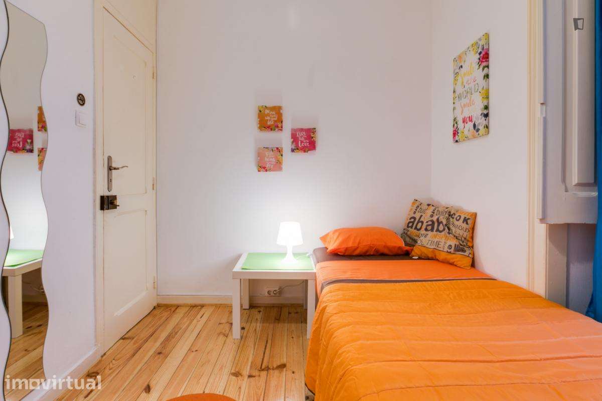 Quarto - localizado em Arroios Lisbon - Grande imagem: 2/14