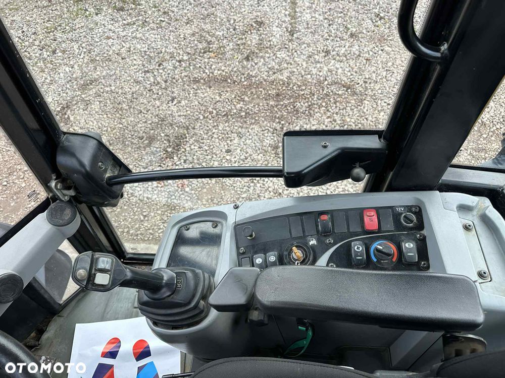 Caterpillar 907H - 11