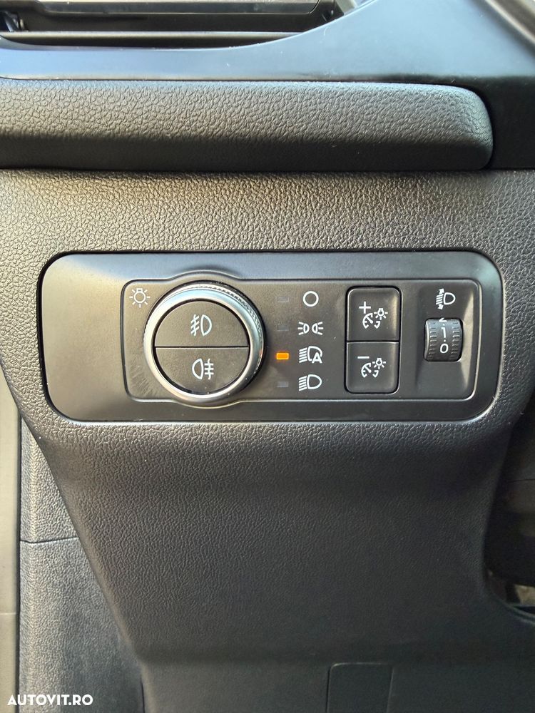 Ford Kuga 2.5 Duratec FHEV TITANIUM - 23