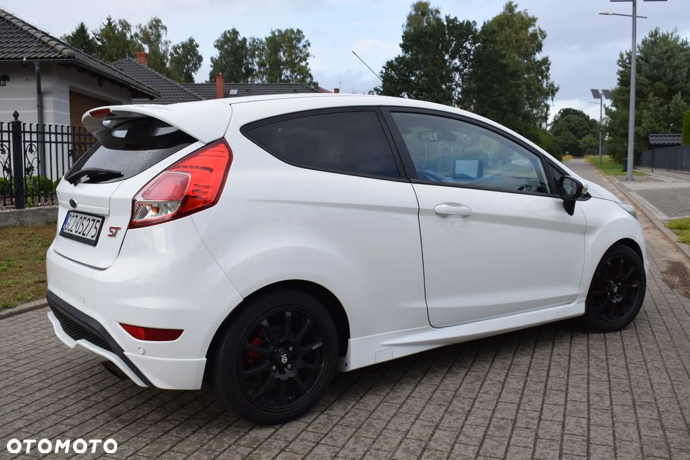 Ford Fiesta ST - 4