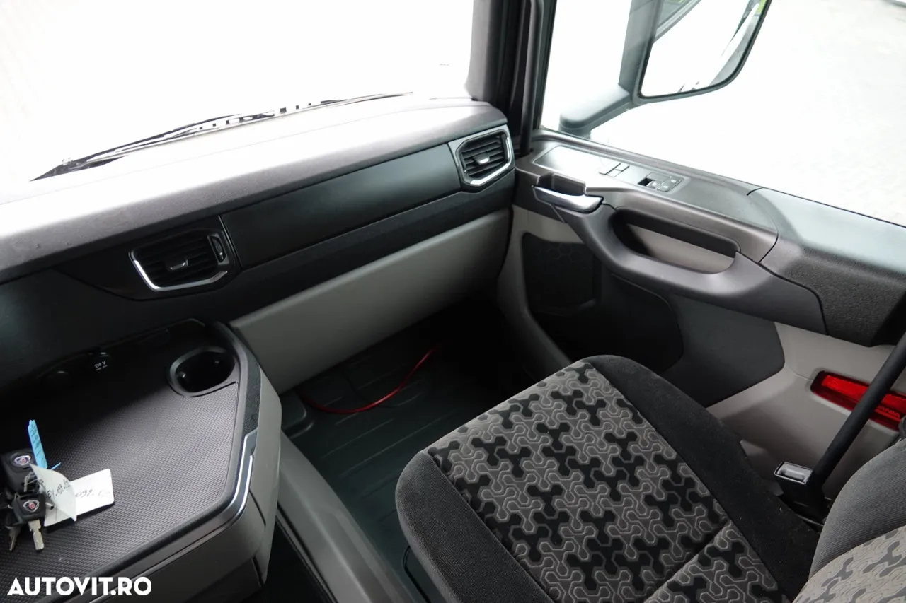 Scania R 450 / HIDRAULICĂ / RETARDER / FULL AIRMATIC / ANVELOPE 100% / JANTE DIN ALIAJ / CONTRACT DE SERVICE POST-SERVICE - 31
