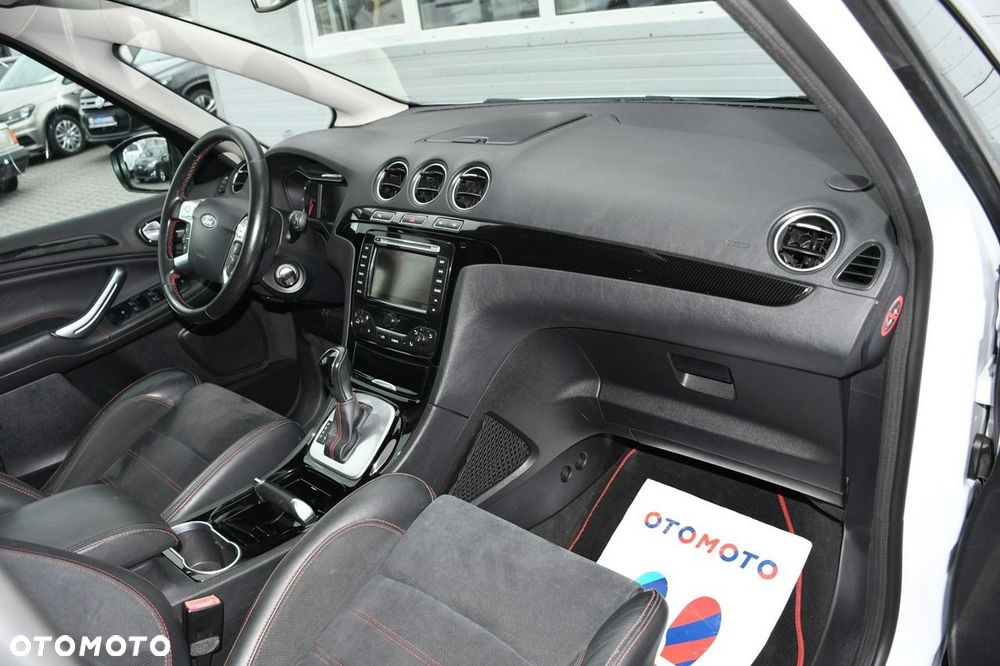 Ford S-Max - 26