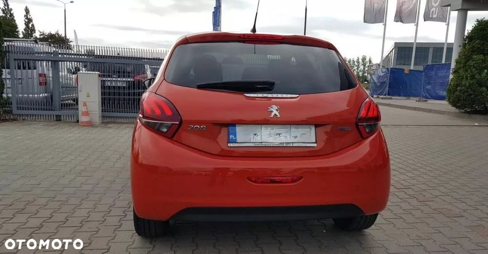 Peugeot 208 1.2 PureTech Allure S&S EAT6 - 5