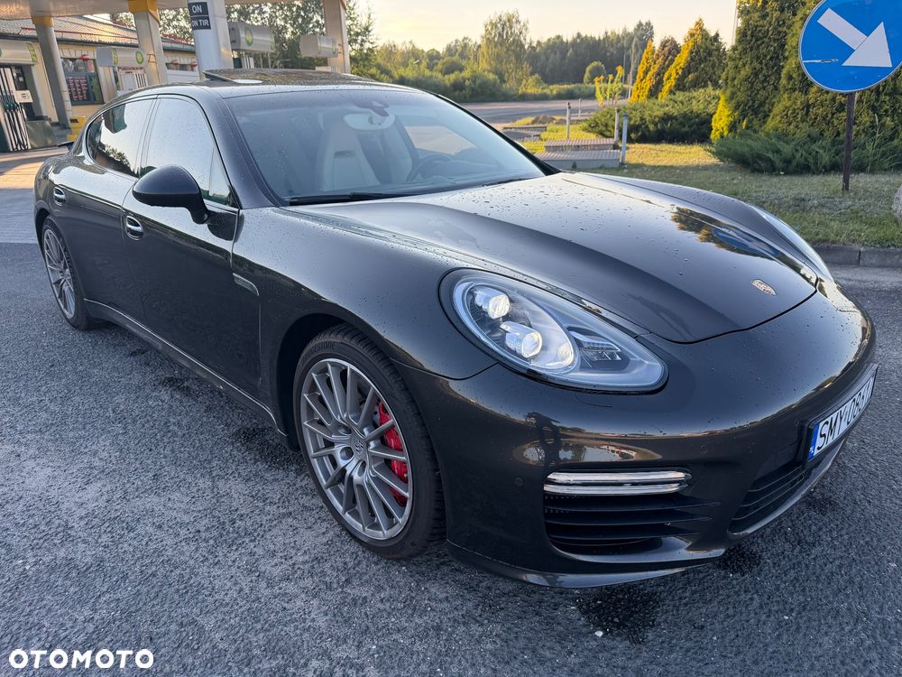 Porsche Panamera Turbo Executive - 3