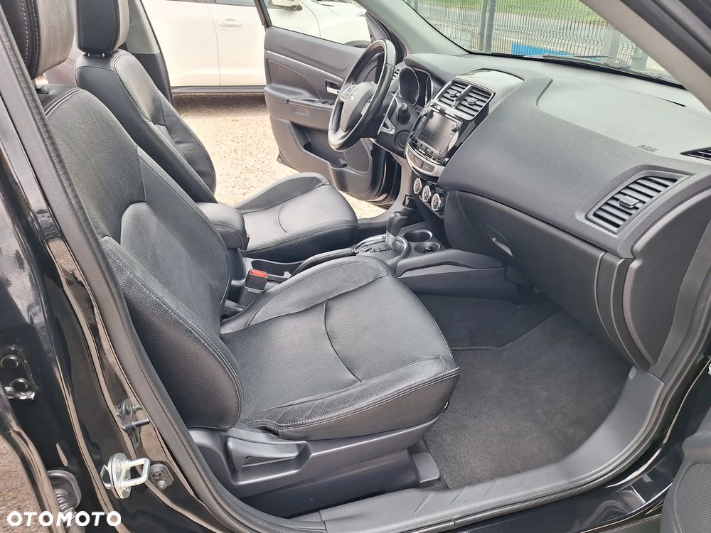 Mitsubishi ASX 2.2 DI-D 4WD Automatik Diamant Edition - 28