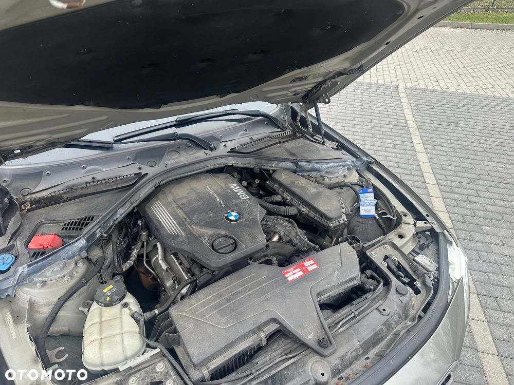 BMW Seria 3 320d Luxury Line - 32