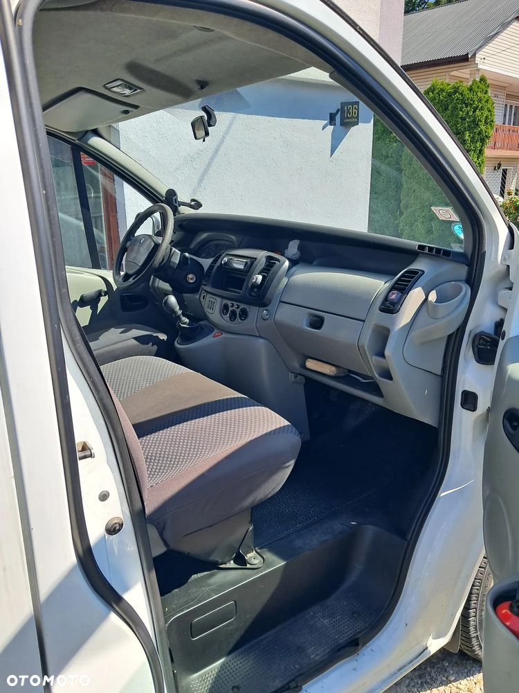 Renault Trafic - 11
