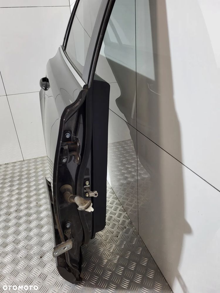 Toyota Rav4 IV Drzwi Prawy Tył 4U5 - 7