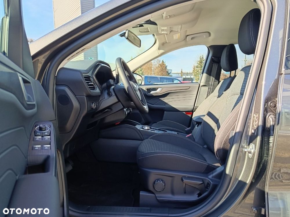 Ford Kuga - 11