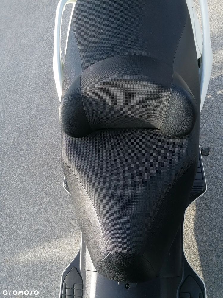 Suzuki Burgman - 9
