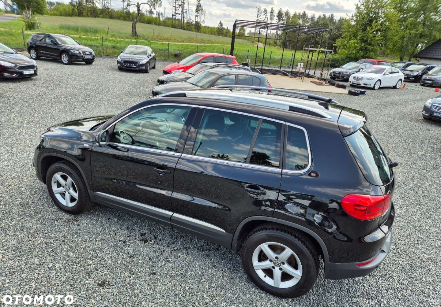 Volkswagen Tiguan - 36