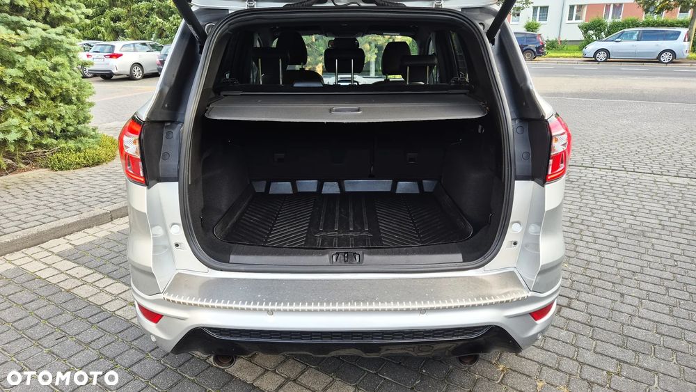 Ford Kuga 1.5 EcoBoost 2x4 ST-Line - 11