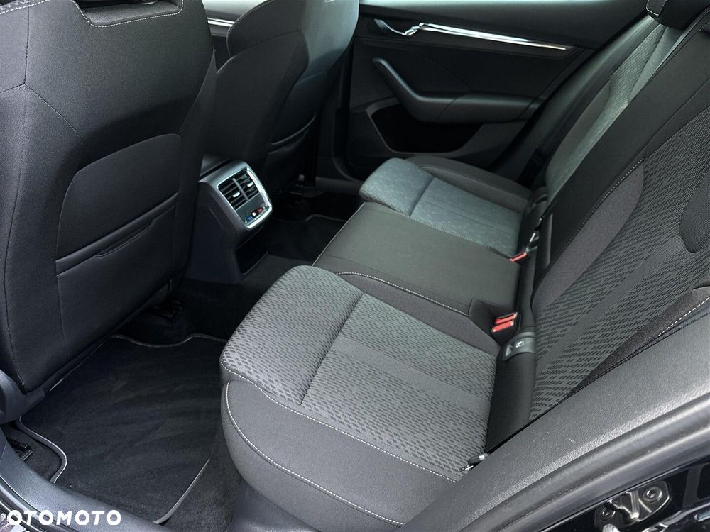 Skoda Octavia 2.0 TSI 4x4 Style DSG - 12