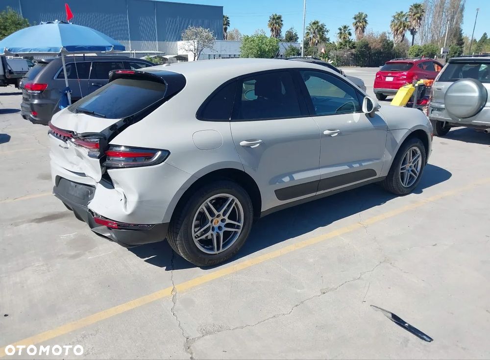 Porsche Macan - 8