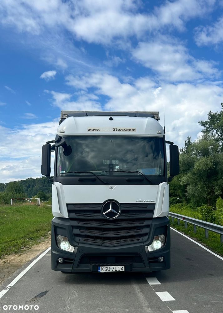 Mercedes-Benz Actros - 1