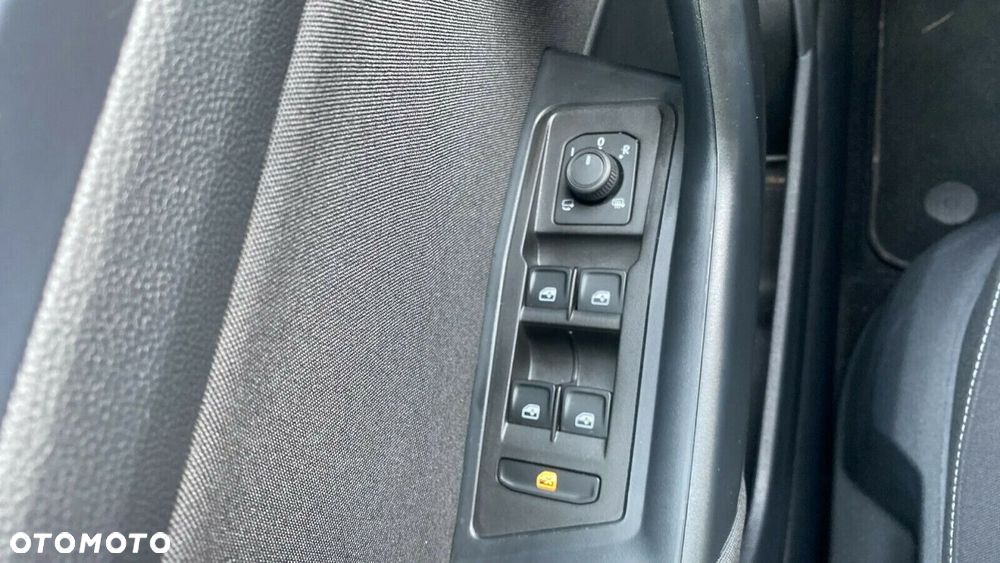 Volkswagen T-Roc 1.5 TSI Life DSG - 25