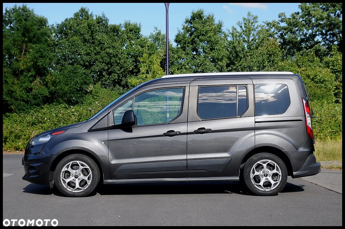 Ford Transit Connect - 23