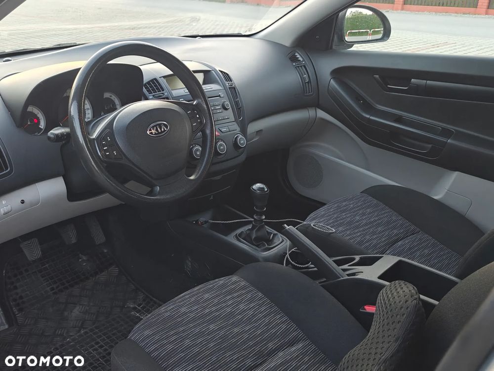 Kia Ceed 1.4 Comfort - 8