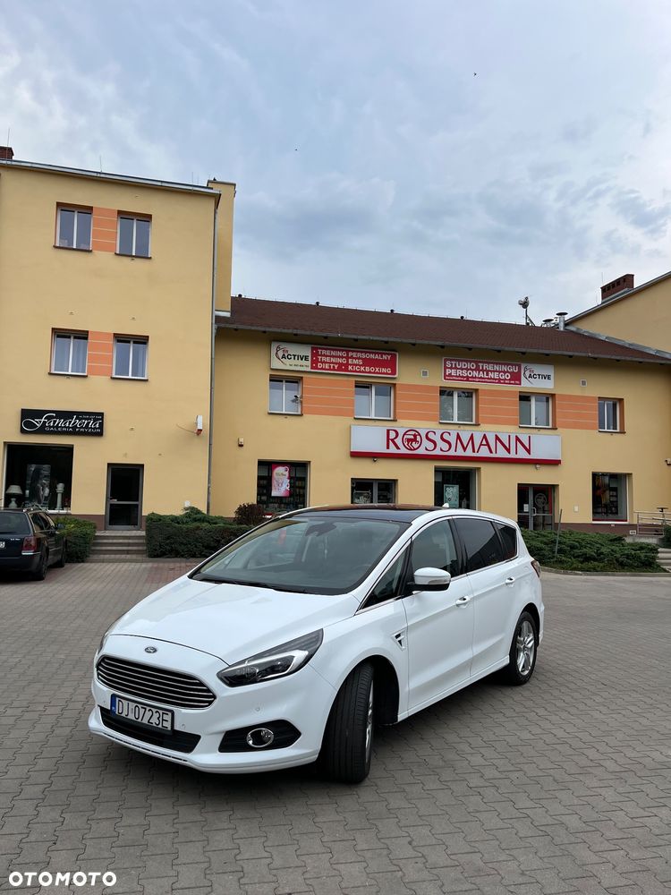 Ford S-Max 2.0 TDCi Titanium PowerShift - 1