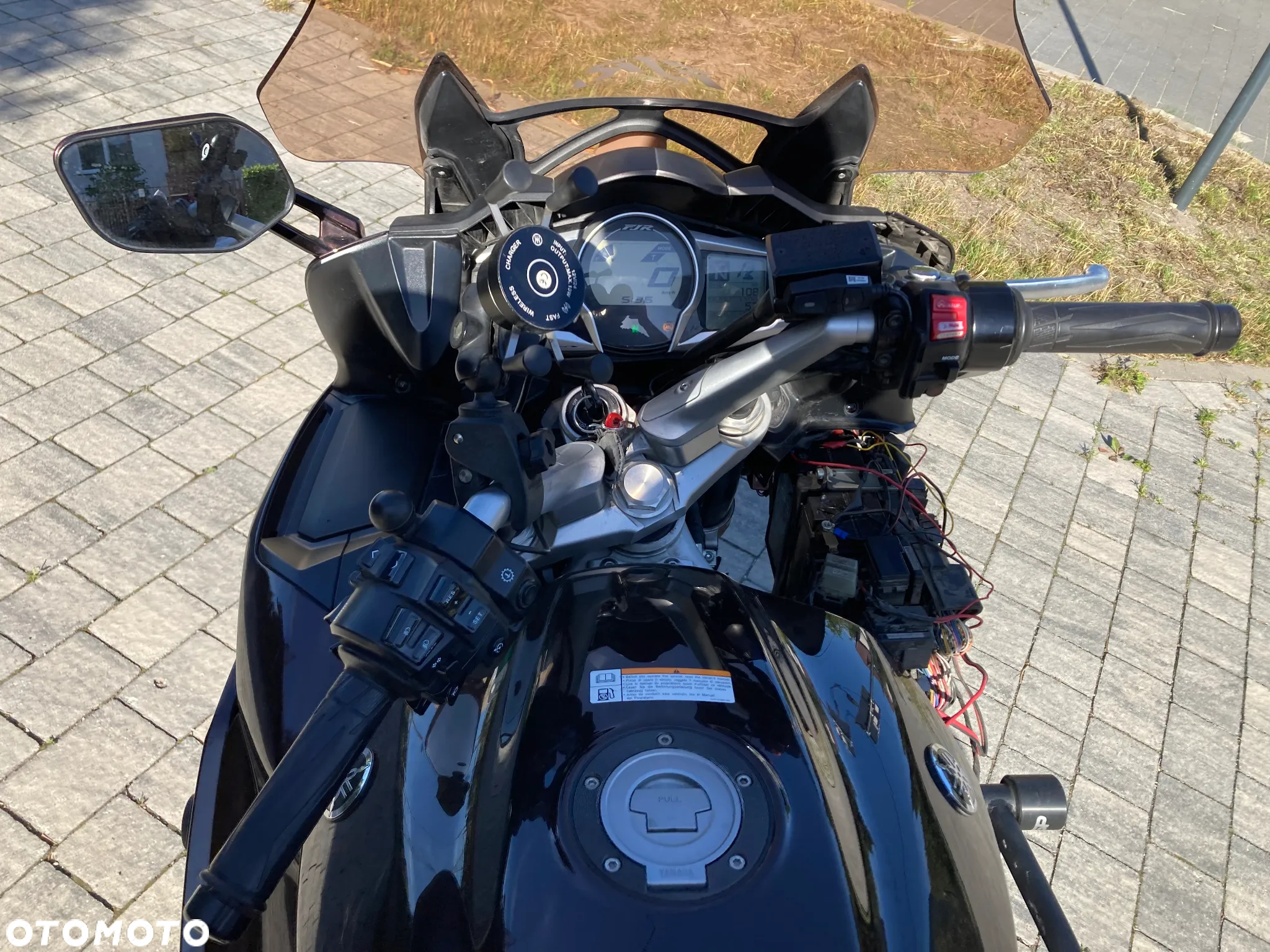 Yamaha FJR - 7