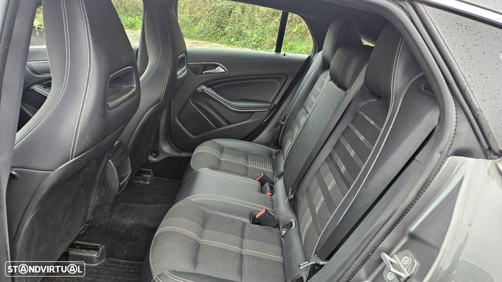 Mercedes-Benz CLA 200 d 7G-DCT Urban - 20