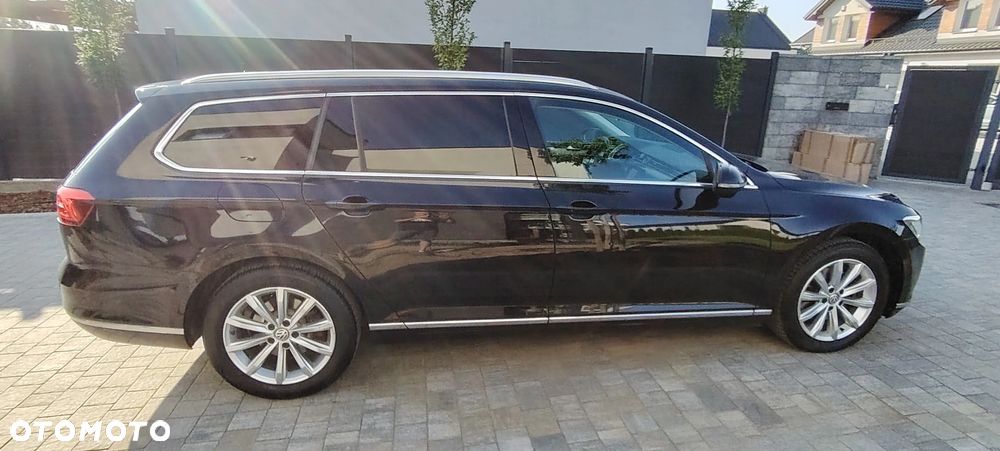 Volkswagen Passat - 19