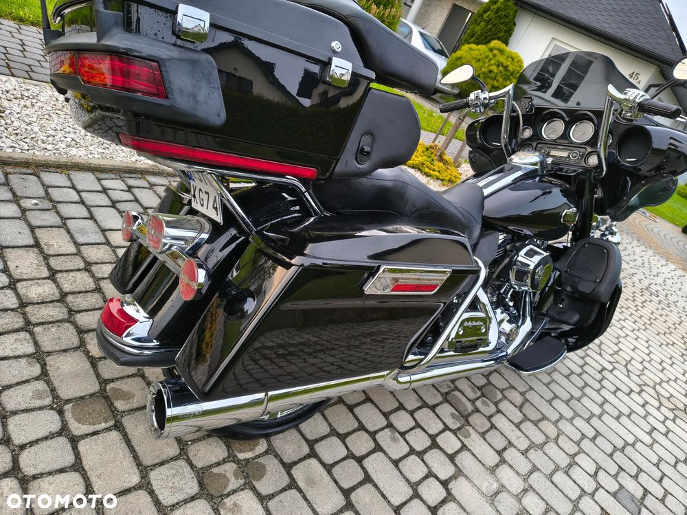 Harley-Davidson FLH Electra Glide - 19