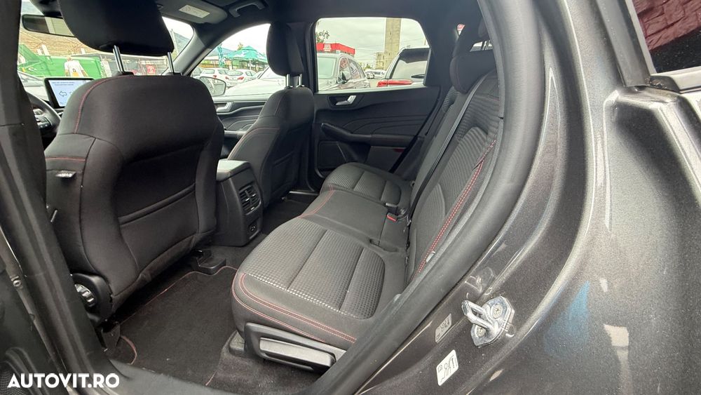 Ford Kuga 2.5 Duratec FHEV ST-LINE - 36