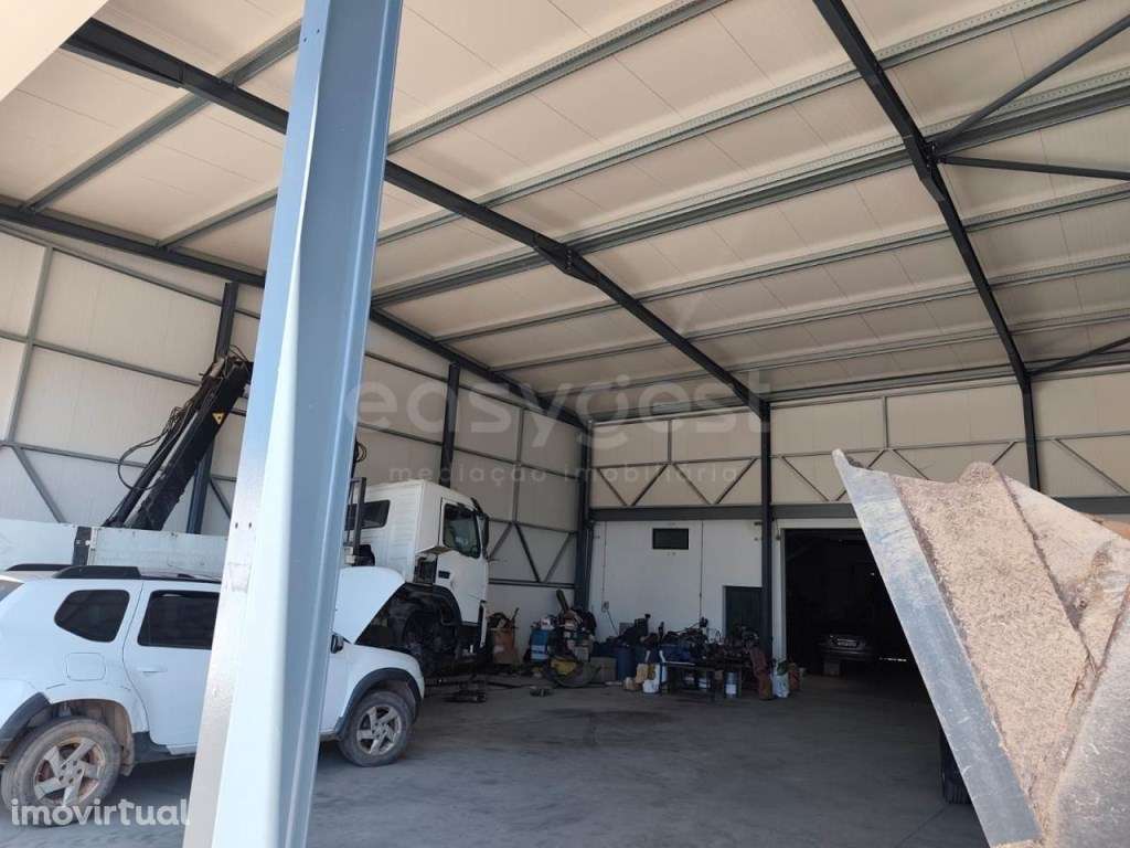 Armazém com Terreno e Oficina Totalmente Equipada - 848,60 m² - Grande imagem: 4/16