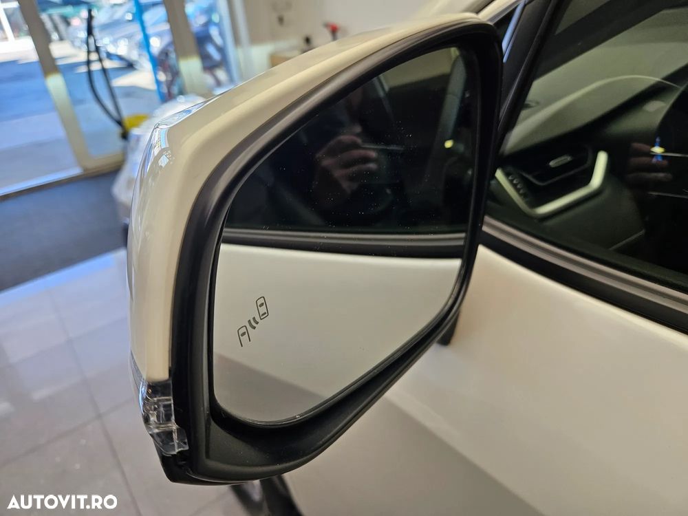 Toyota RAV4 2.5 Hybrid VVT-iE 4x4 Luxury - 30