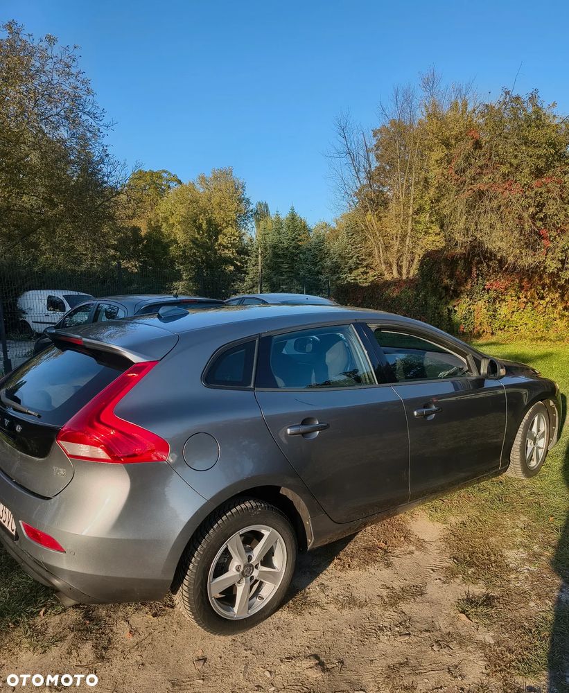 Volvo V40 2015 photo 3