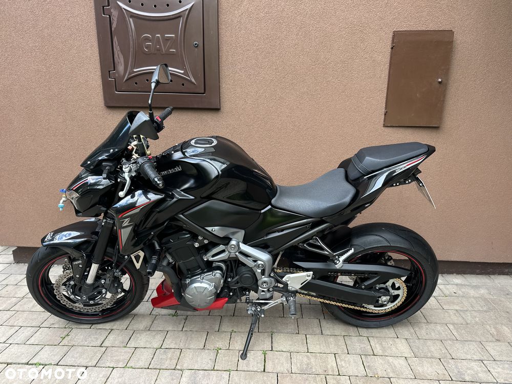 Kawasaki Z 900 - 17
