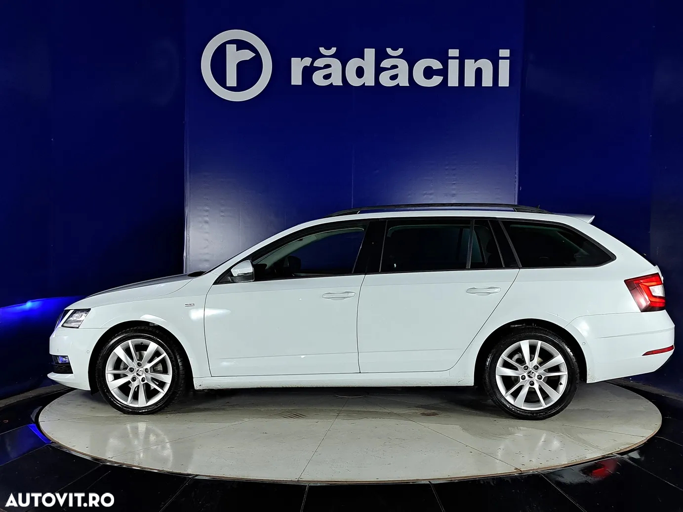 Skoda Octavia 2.0 TDI DSG Style - 2