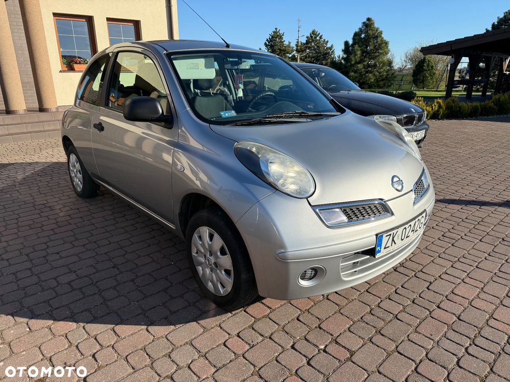 Nissan Micra - 1