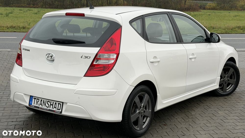 Hyundai i30 1.4 FIFA WM Edition - 13