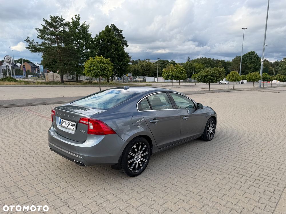 Volvo S60 T5 Geartronic Momentum - 39